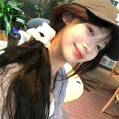 和帅哥一起吃饭